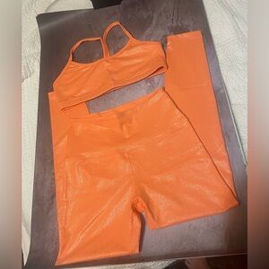 Beyond yoga coral shimmer bra and legging set medium
